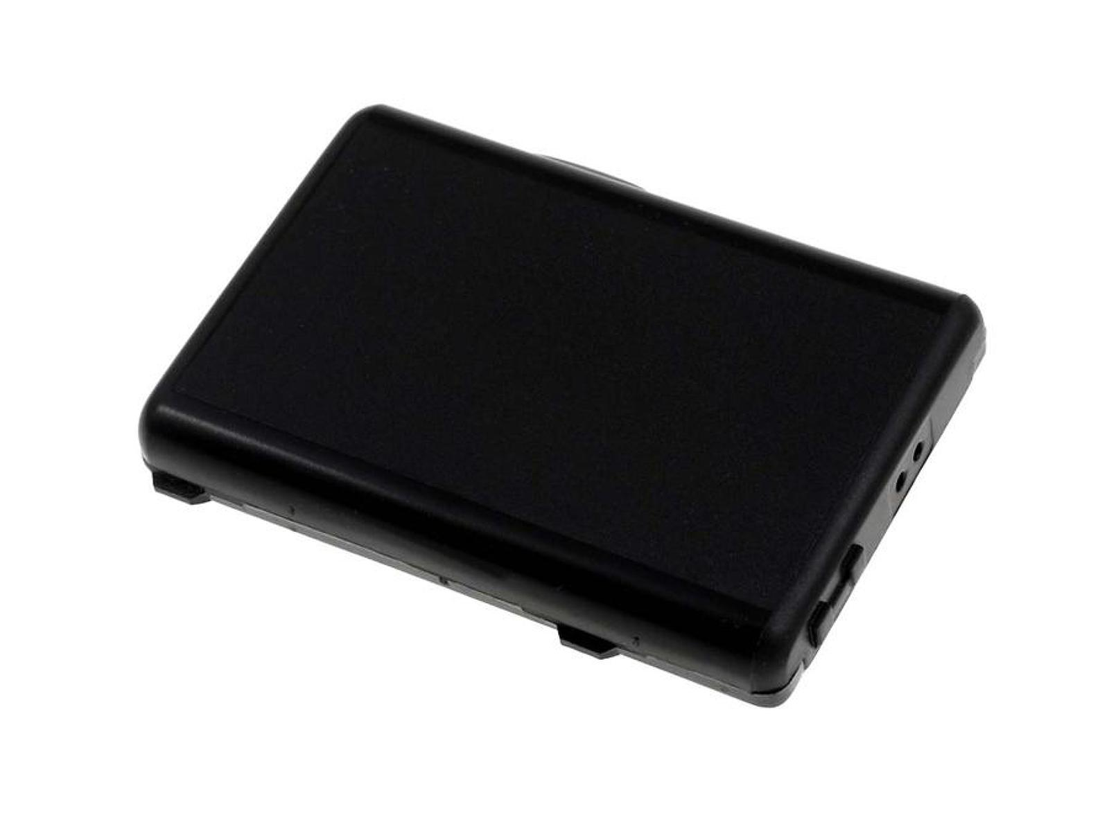 Un pequeño dispositivo negro rectangular, posiblemente una batería o una carcasa.
