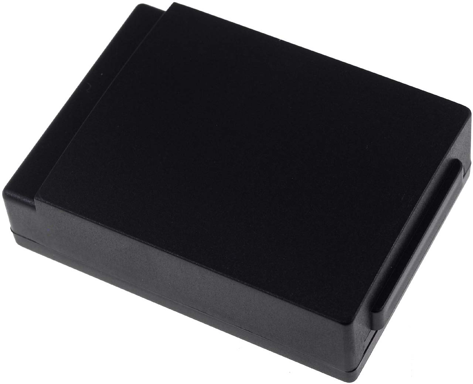 Caja de plástico rectangular negra. Sección superior parcialmente abierta, mostrando el interior oscuro. Fondo blanco.