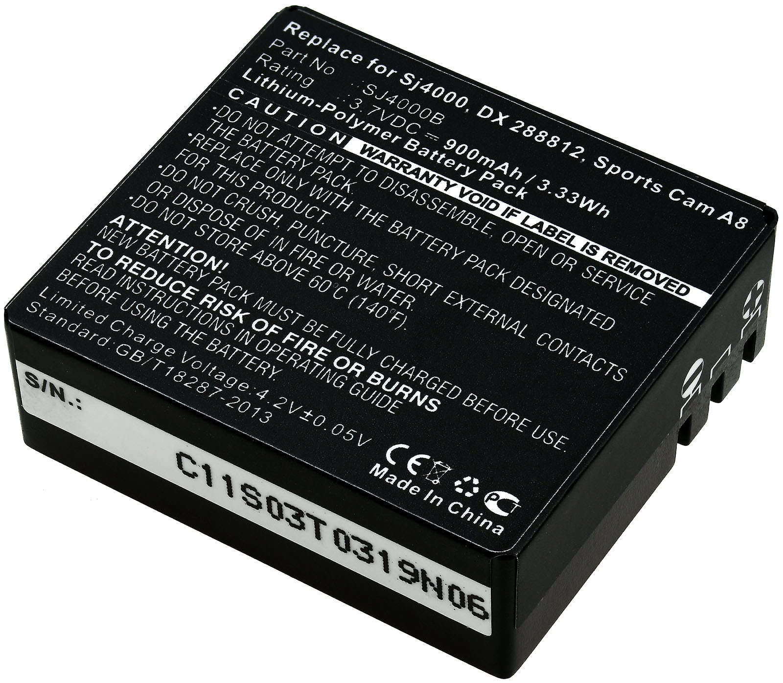 Batería rectangular negra con texto. Es una batería de repuesto para una cámara deportiva.
