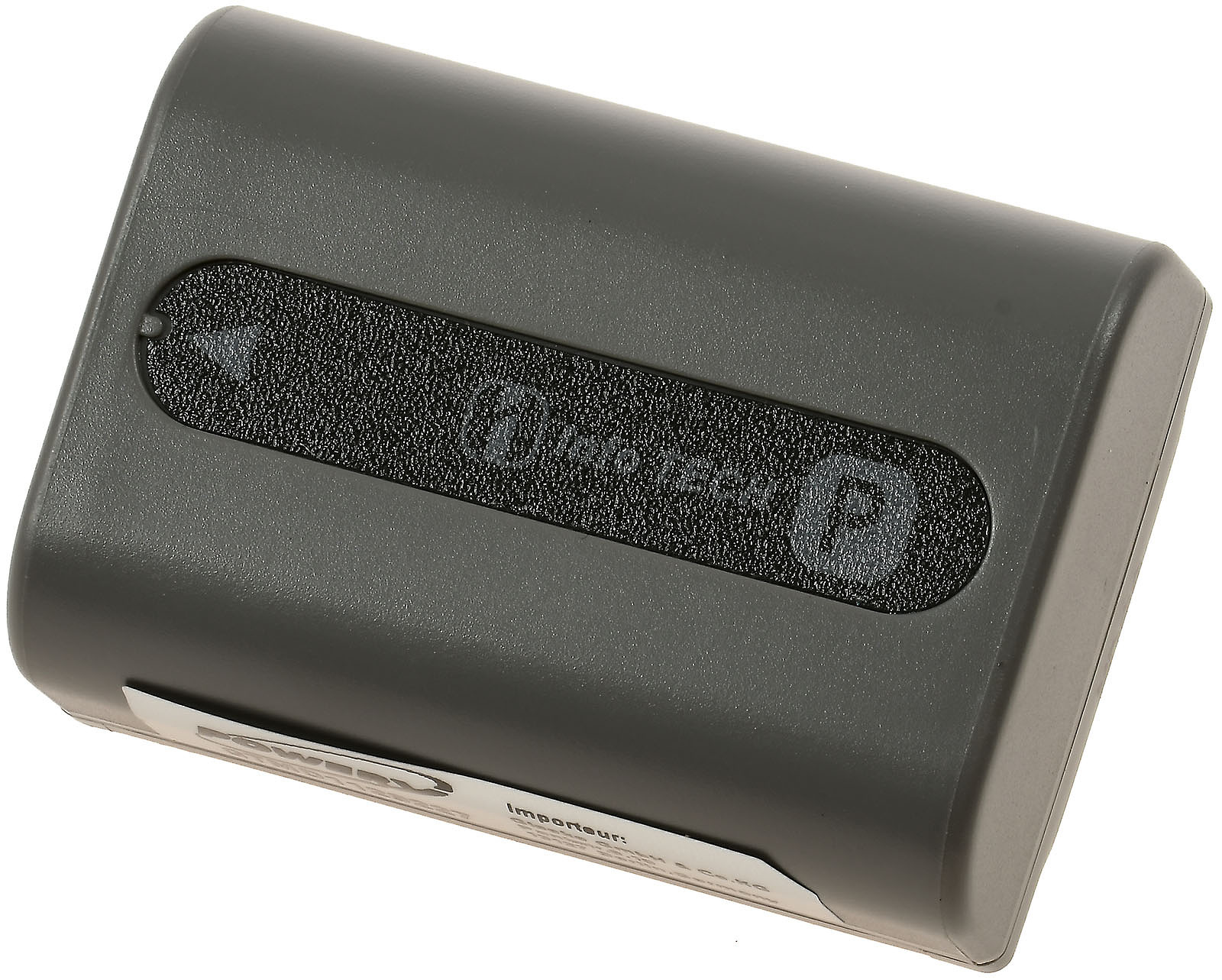 Graue Batterie mit schwarzem Griff. Text auf der Batterie. Heller Hintergrund.