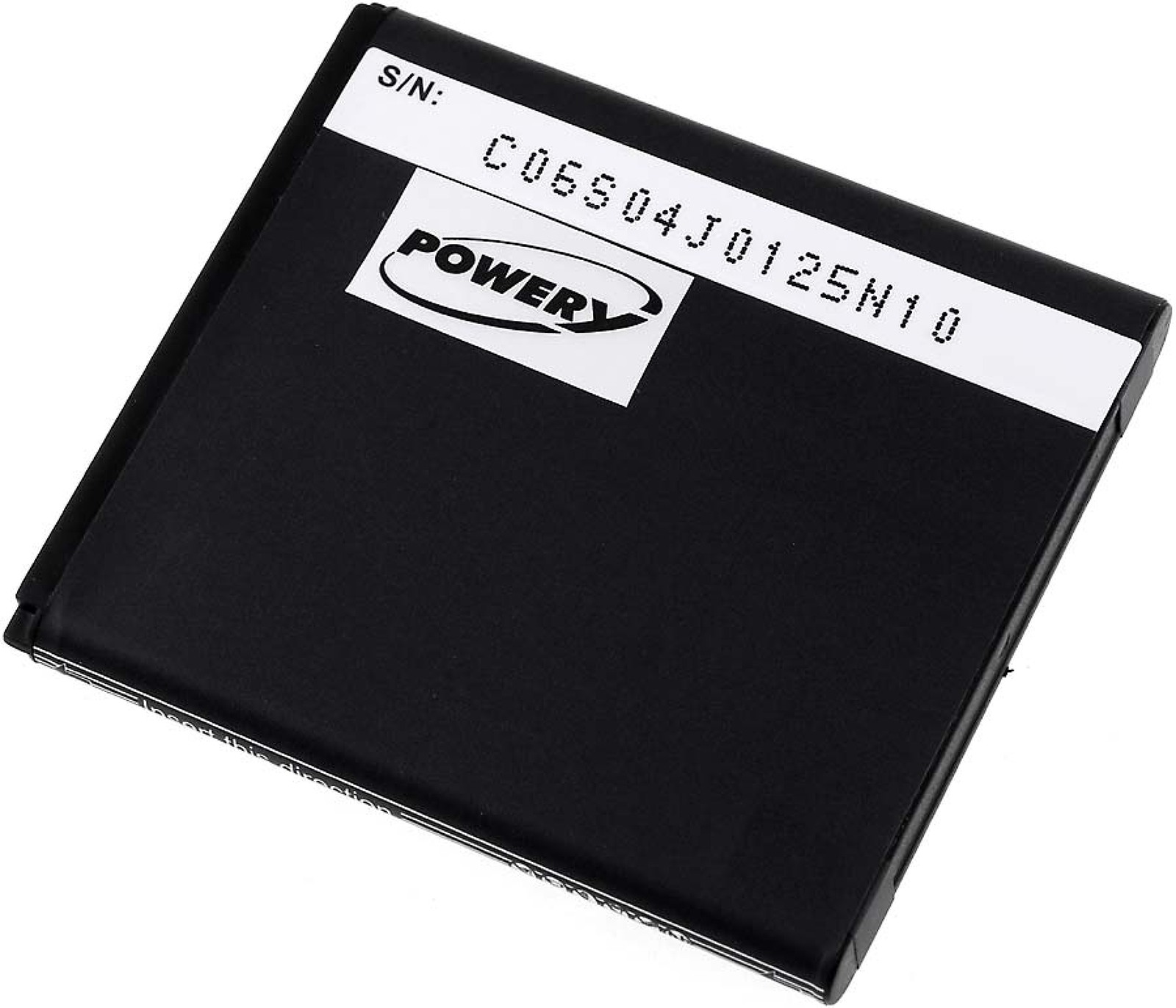 Una batería negra y rectangular con una etiqueta blanca con el logotipo de POWERY y el número de serie.