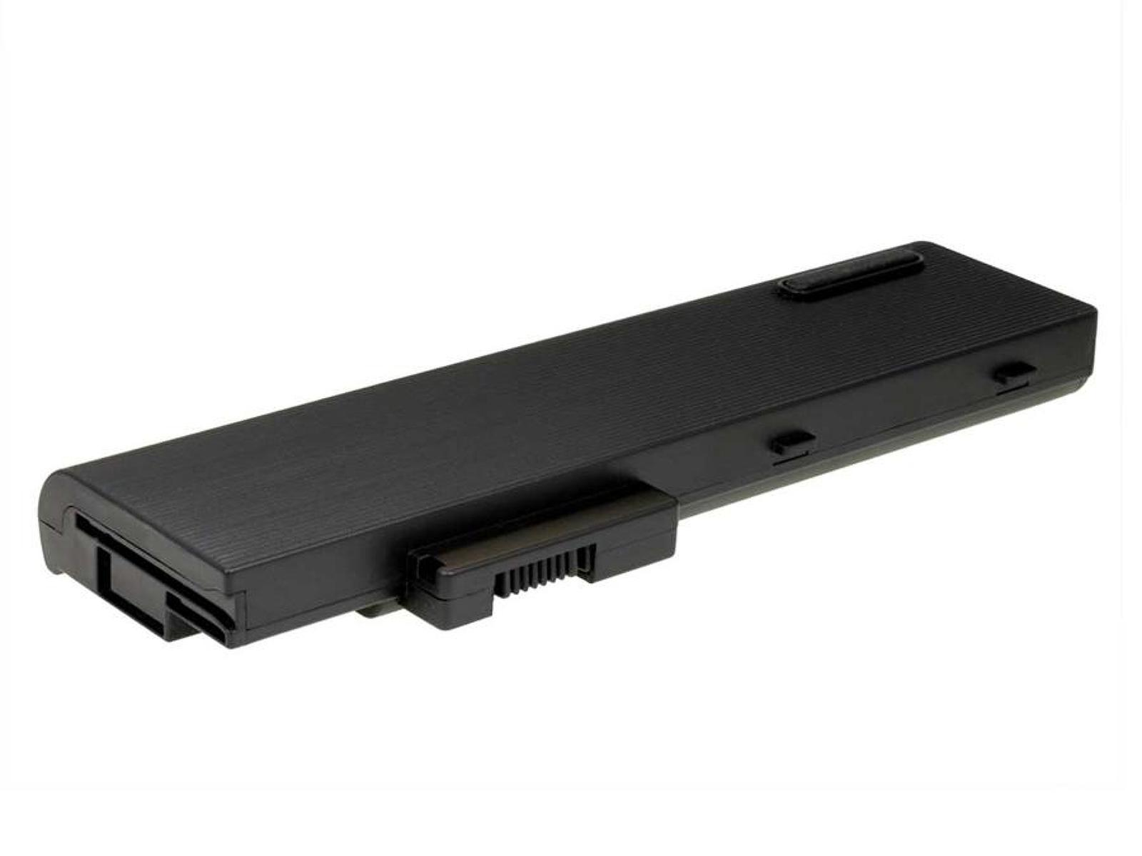 Bater ía negra de laptop sobre fondo blanco. Tiene forma rectangular.