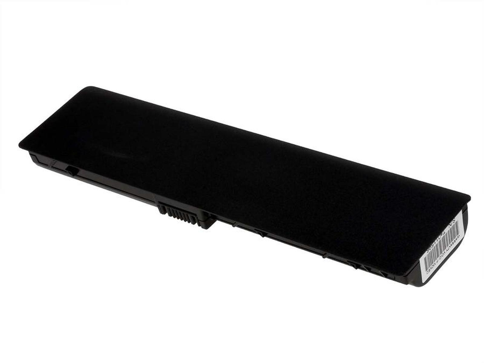 Batería de portátil negra. Es rectangular y tiene una superficie negra. Aislada sobre fondo blanco.