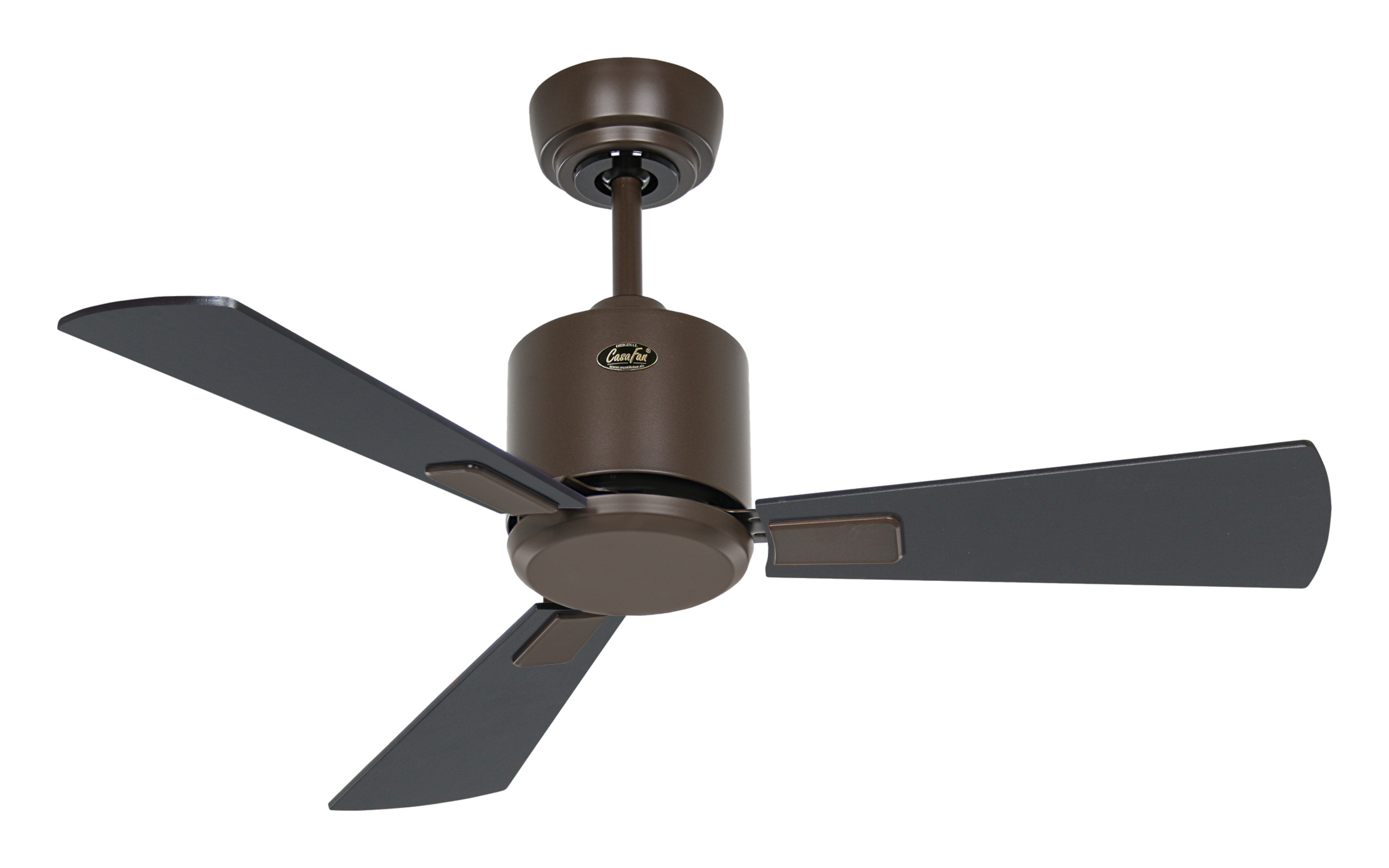 Ventilatore da soffitto marrone con tre pale, pale scure.