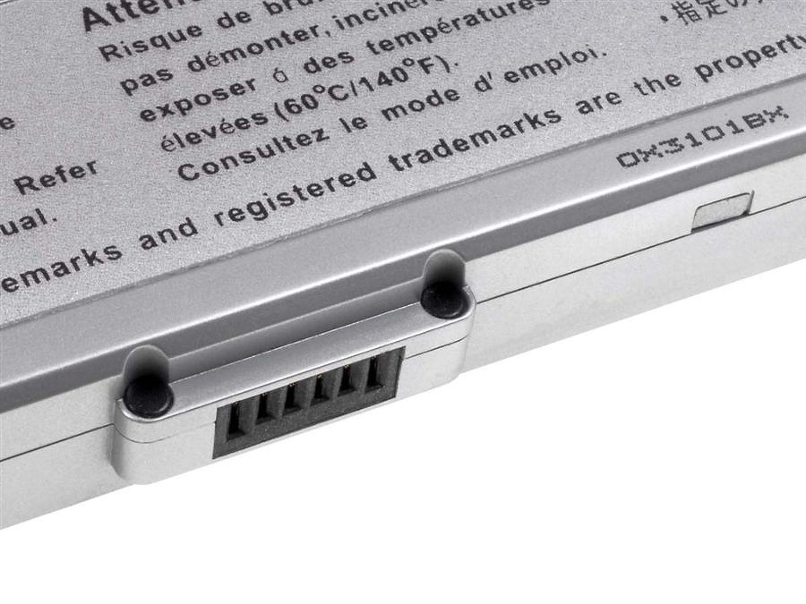 Batería con etiqueta que tiene texto y un conector. Es plateada con conector negro.