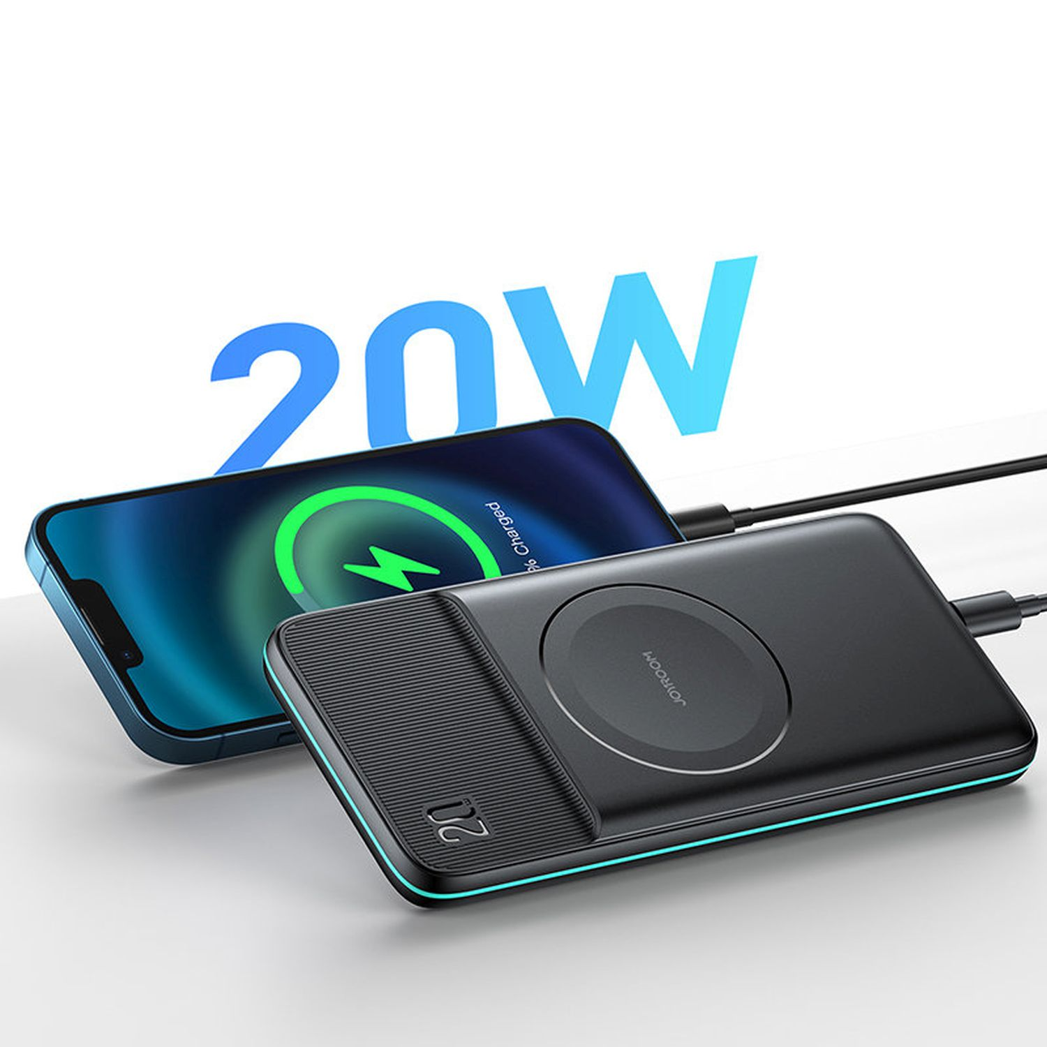 Ein Telefon wird auf einem schwarzen kabellosen Ladepad geladen. Das Pad zeigt 20W an und das Telefon hat einen Blitz.