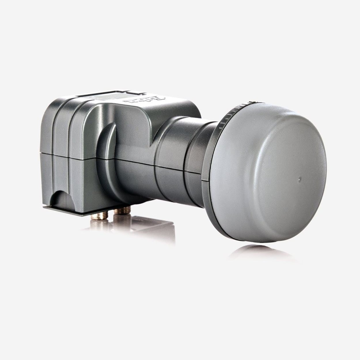 Grauer LNB-Satellitenempfänger. Der Hintergrund ist weiß.