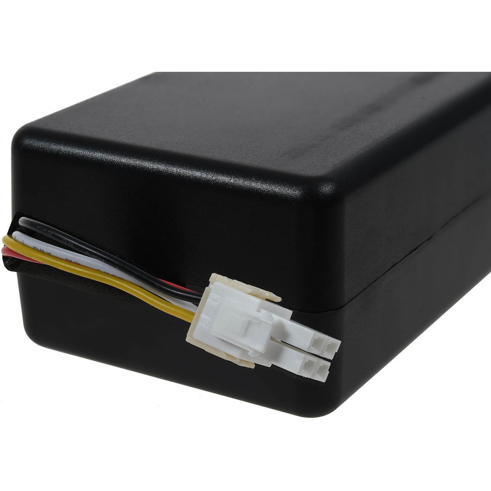 Schwarze Box mit Drähten und weißem Stecker. Drähte sind weiß, gelb und schwarz.
