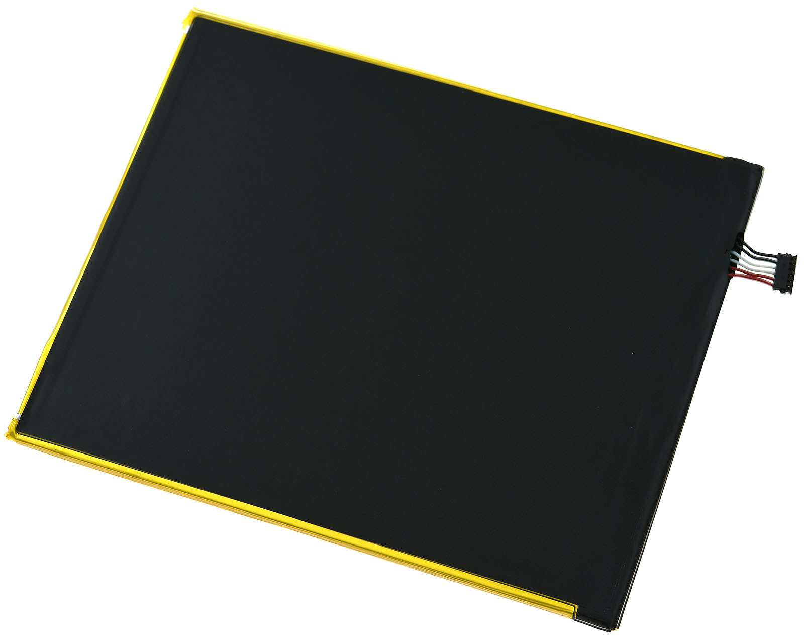 Batería rectangular negra con borde amarillo y conector, aislada sobre blanco.