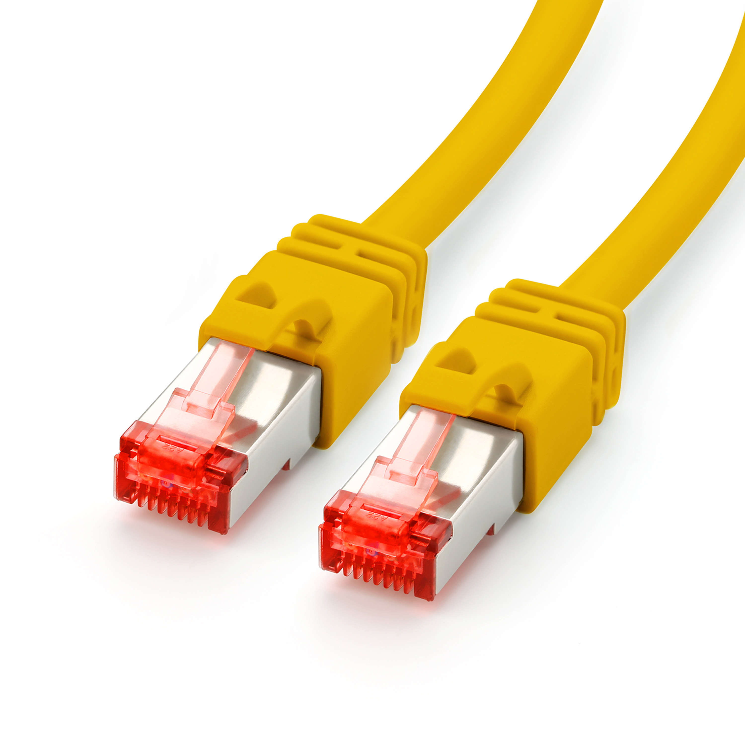 Zwei gelbe Netzwerkkabel mit transparenten roten Steckern und weißem Hintergrund.