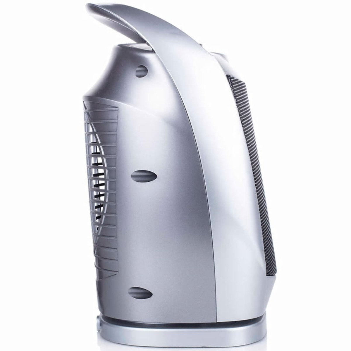 Chauffage électrique argenté avec une poignée, des évents et un ventilateur sur fond blanc.