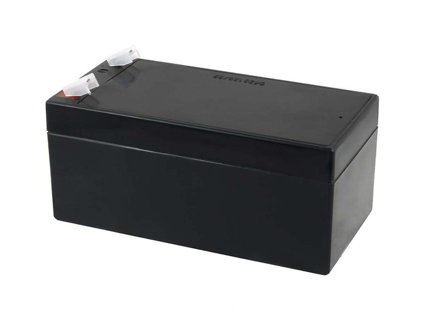 Una batería rectangular negra con dos conectores blancos en la parte superior, sobre fondo blanco.
