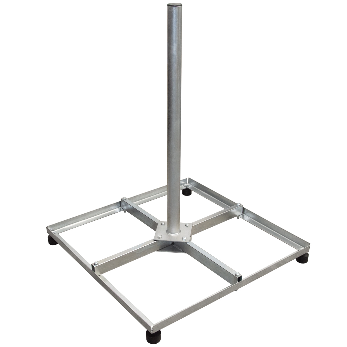 Quadratische Metall-Antennenhalterung auf weißem Hintergrund. Sie hat eine vertikale Stange und vier Füße.
