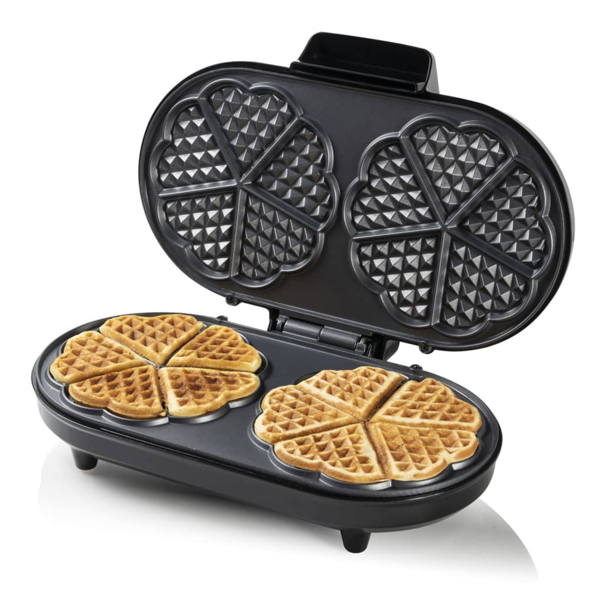 Macchina per waffle aperta, che mostra due waffle a forma di cuore. Esterno nero.