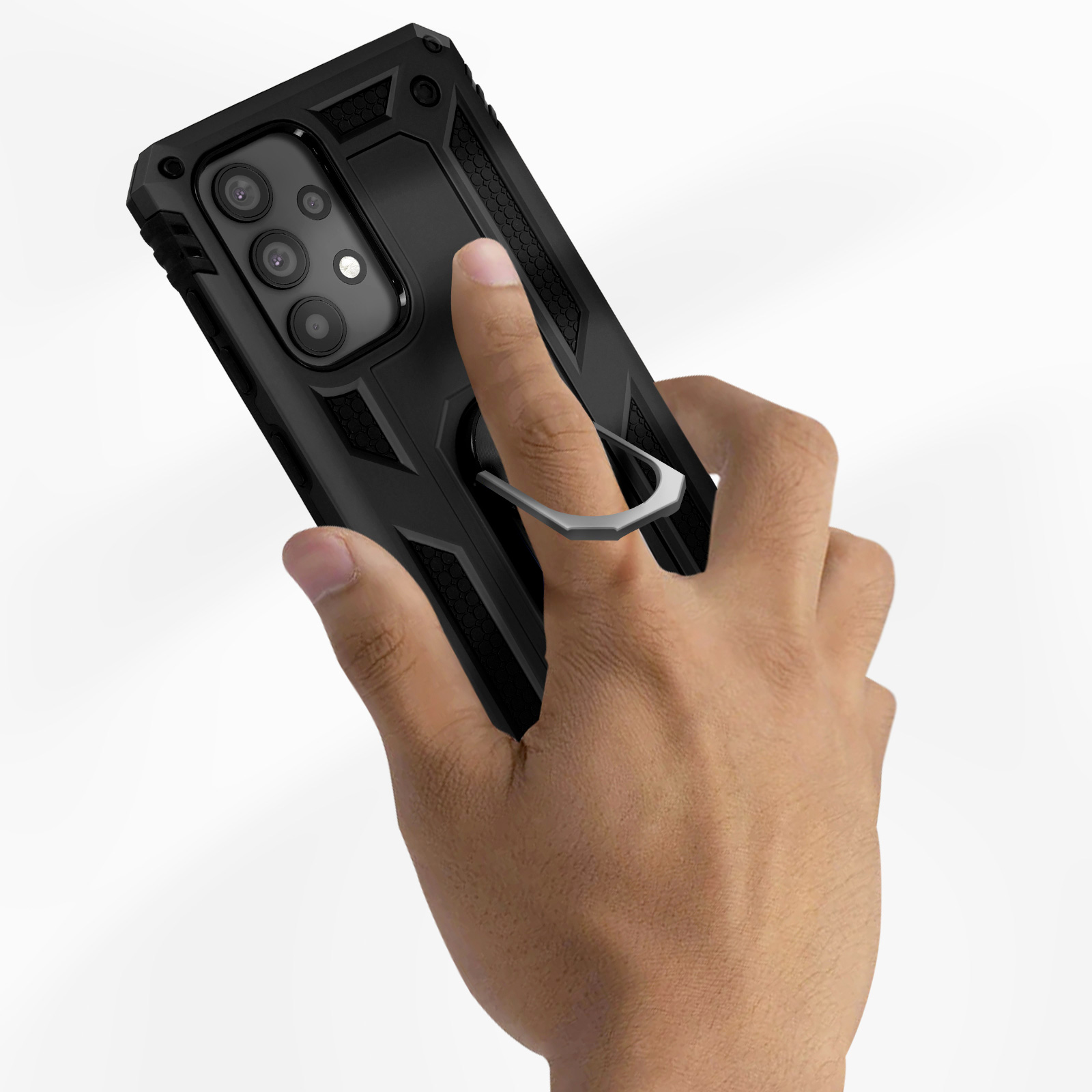 Una mano che tiene un telefono nero con un supporto ad anello. Il telefono ha un design nero e grigio.