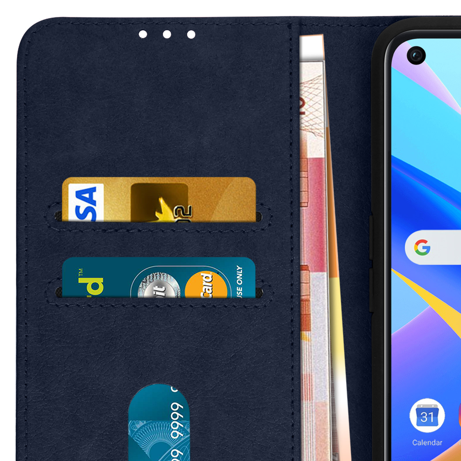 Gros plan sur un étui de téléphone bleu avec une carte et de l'argent. Le téléphone est à droite.