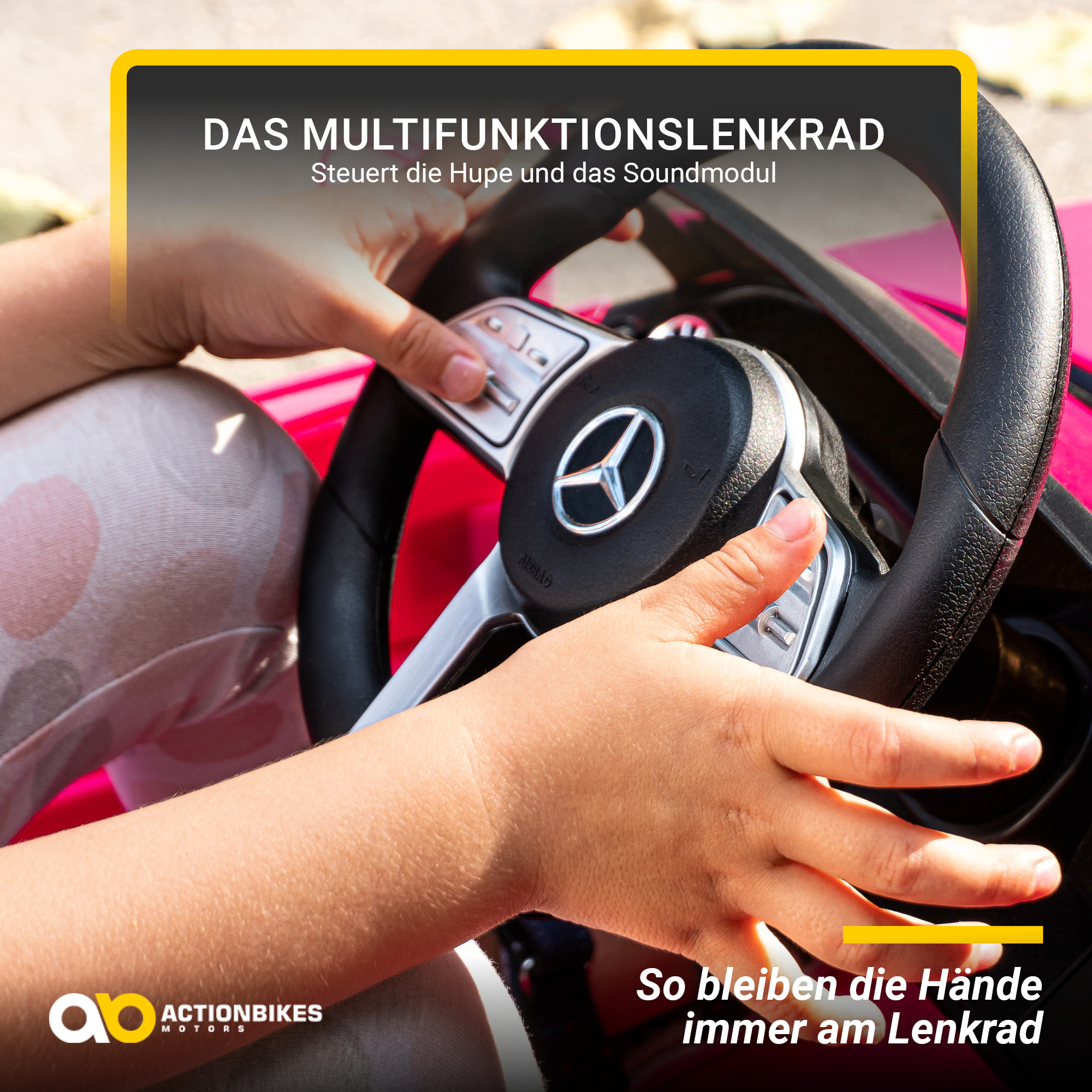 Kinderhände an einem rosa Lenkrad. Text auf Deutsch über Lenkrad und Funktionen.