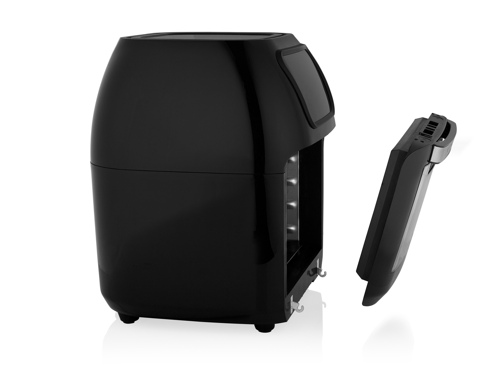 Czarna frytkownica beztłuszczowa bez kosza, na białym tle.