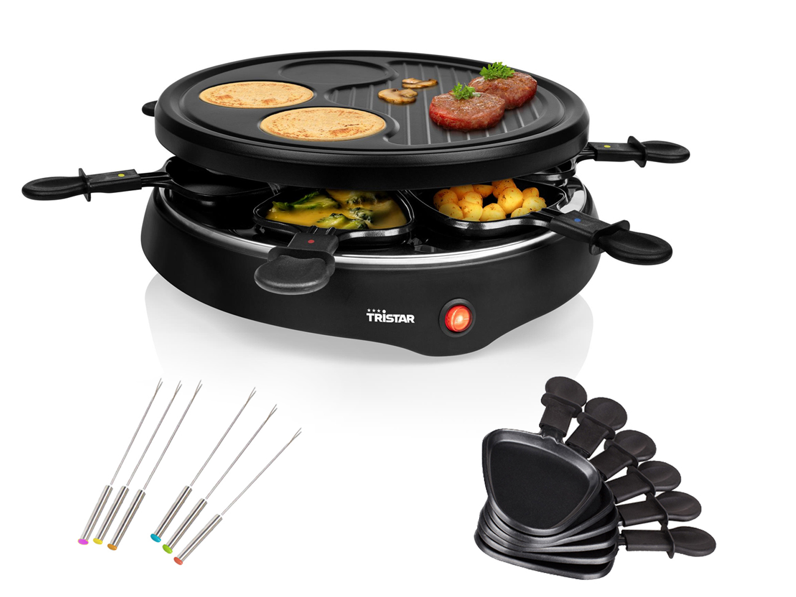 Ein schwarzer Raclette-Grill mit Kochflächen und Käseschmelzern. Enthält Spatel und Fonduegabeln.