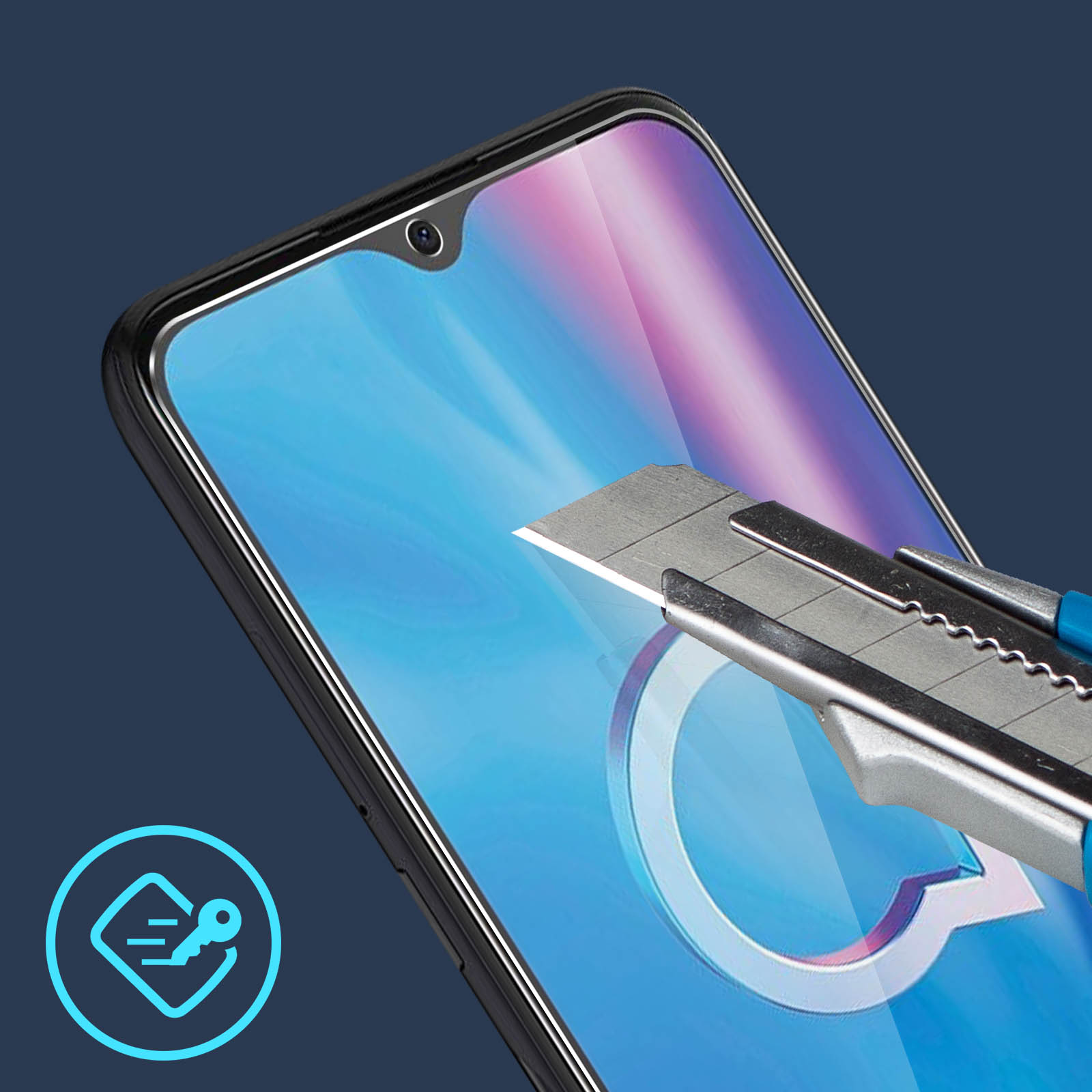 Un telefono viene tagliato con una lama, con sfondo blu.