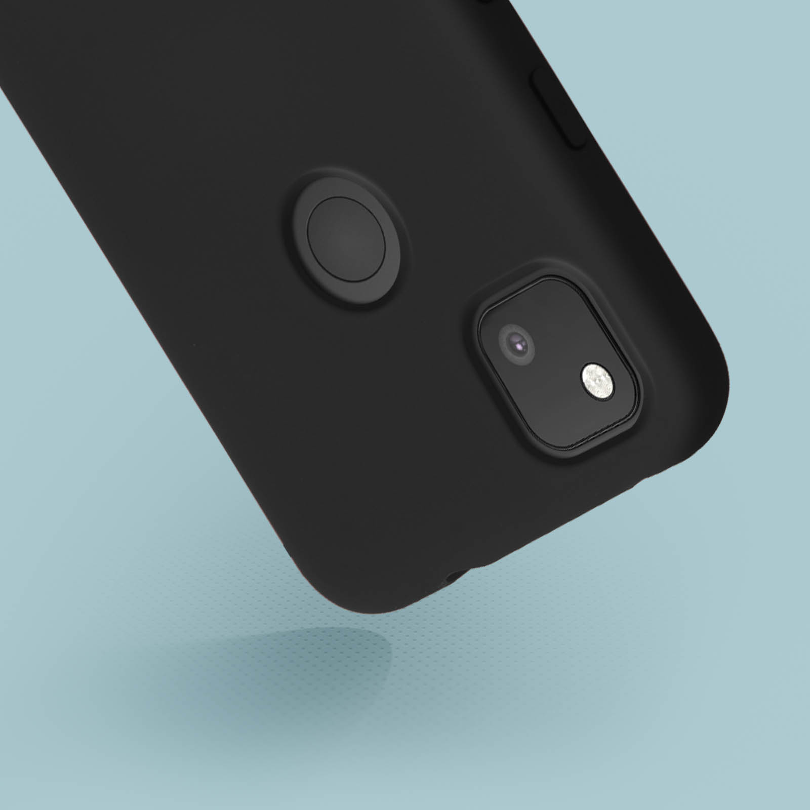 Gros plan d'une coque noire avec détails de caméra et capteur d'empreintes.