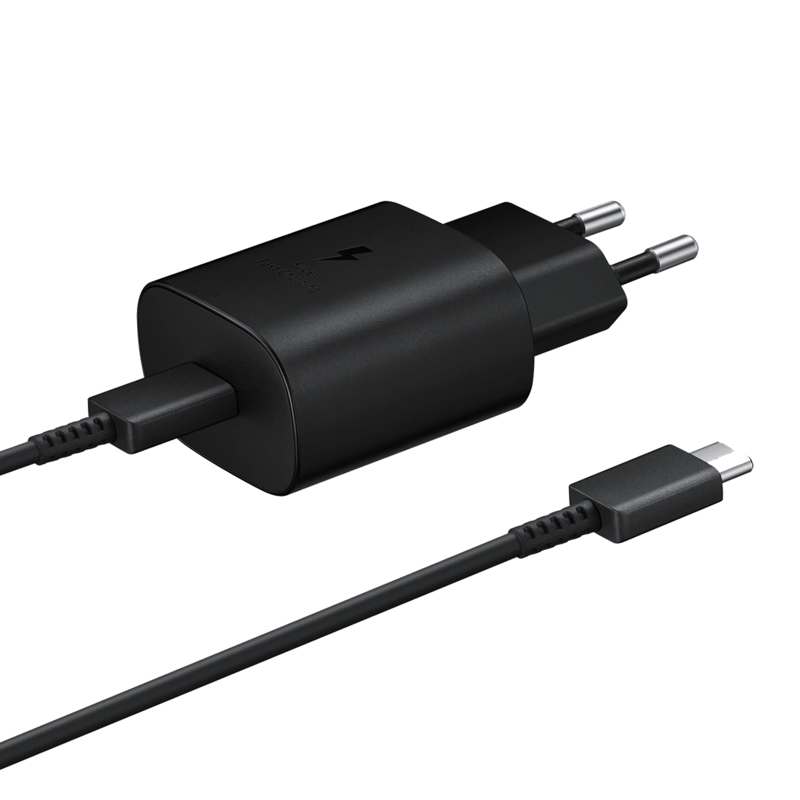 Un caricabatterie nero con cavo USB-C su sfondo bianco.