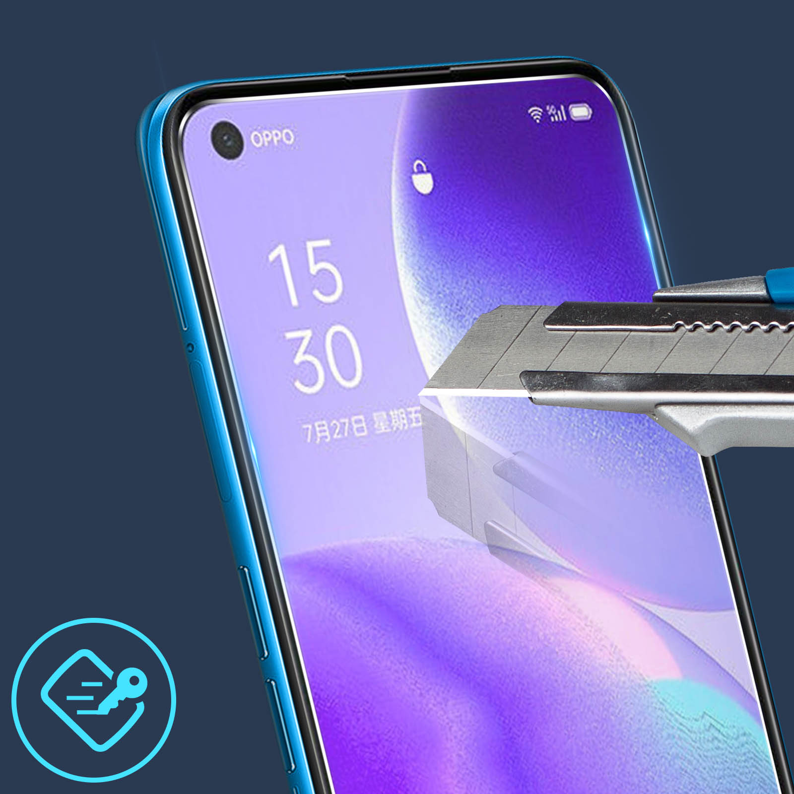 Uno schermo del telefono è protetto da una protezione per lo schermo applicata con un taglierino.