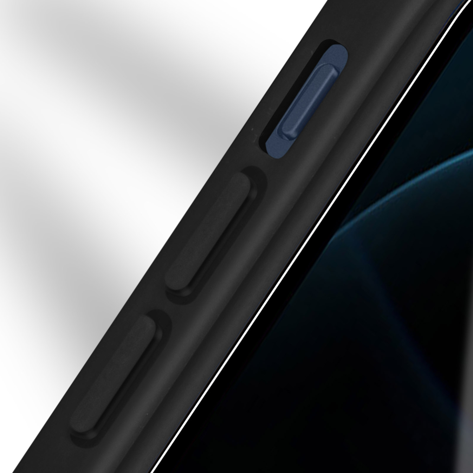 Gros plan sur une coque de téléphone noire et ses boutons latéraux.