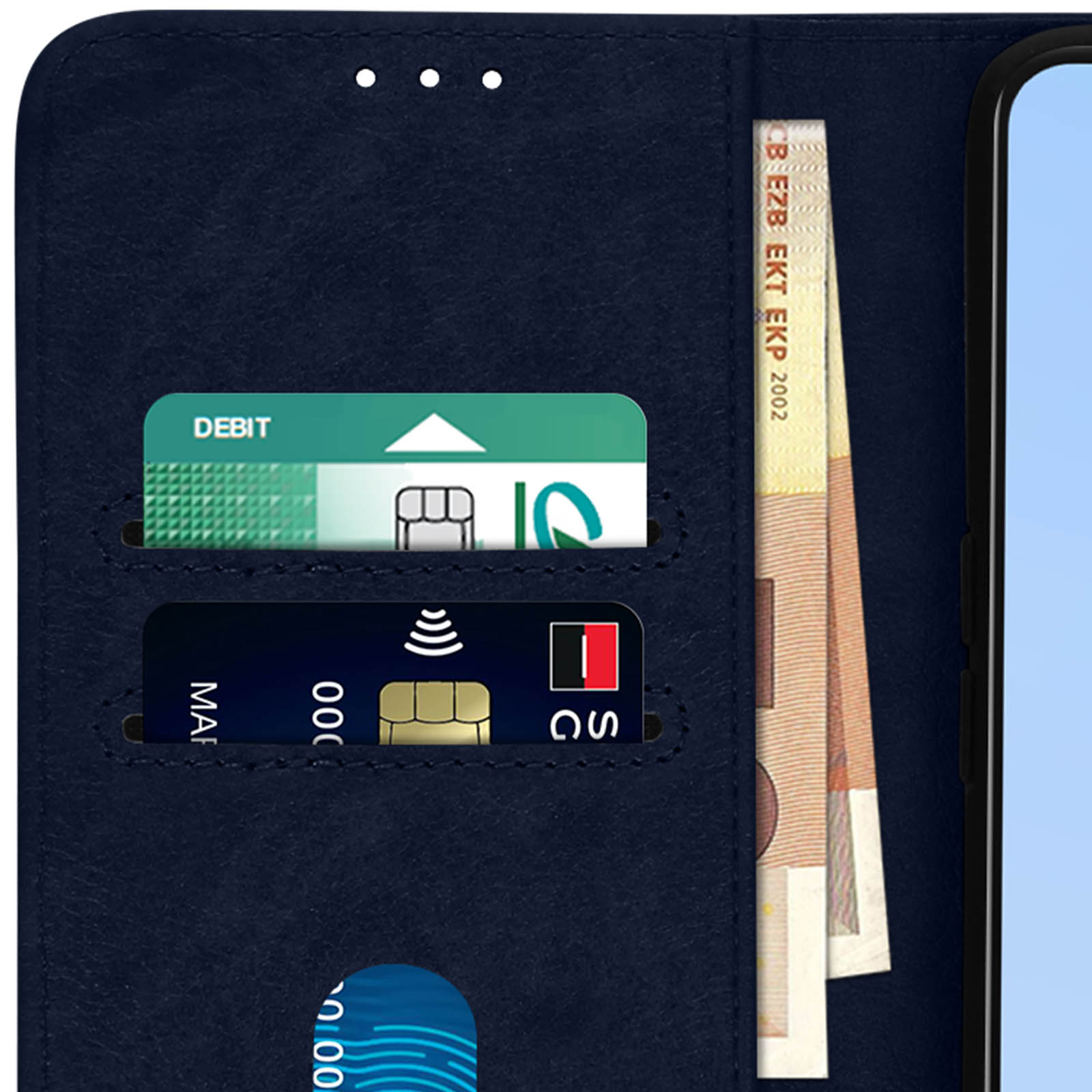 Étui de téléphone ouvert, montrant des cartes. Débit, crédit et argent à l'intérieur. Étui bleu foncé.