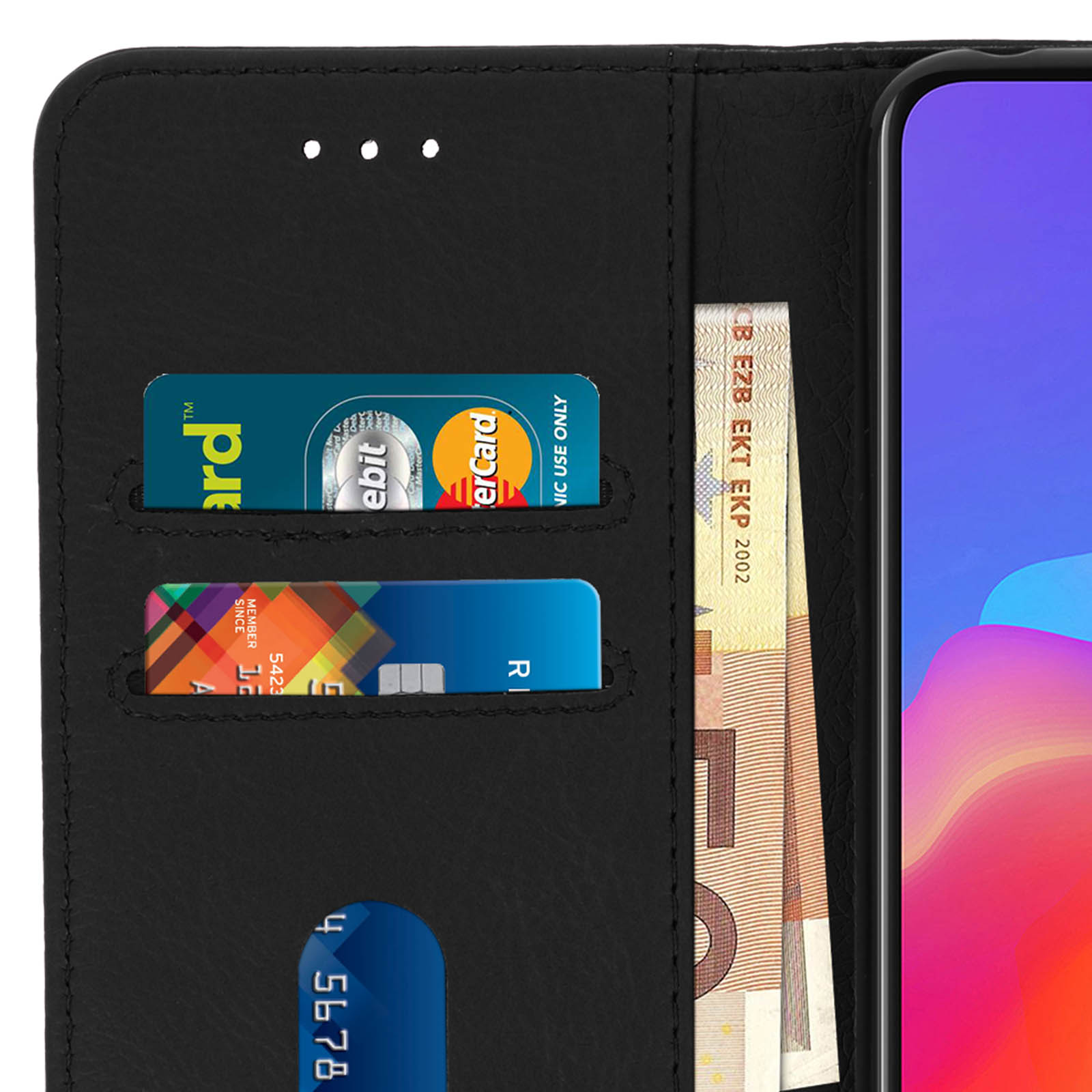 Custodia a portafoglio nera con carte di credito e contanti visibili. Un telefono è all'interno della custodia.