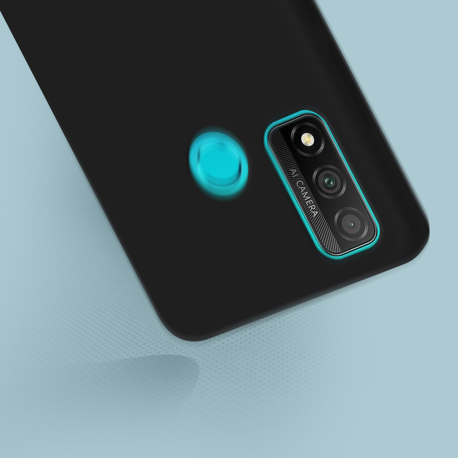 Una custodia per telefono nera con fotocamera e flash. La custodia è su una superficie azzurra, che proietta un'ombra.