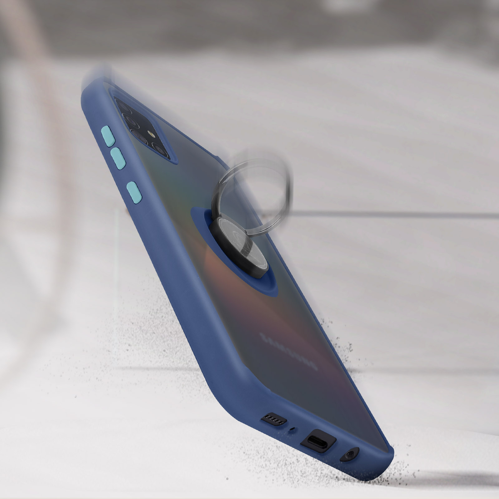 Een blauwe telefoonhoes met een ringhouder. De telefoon valt naar beneden. Een neutrale achtergrond.