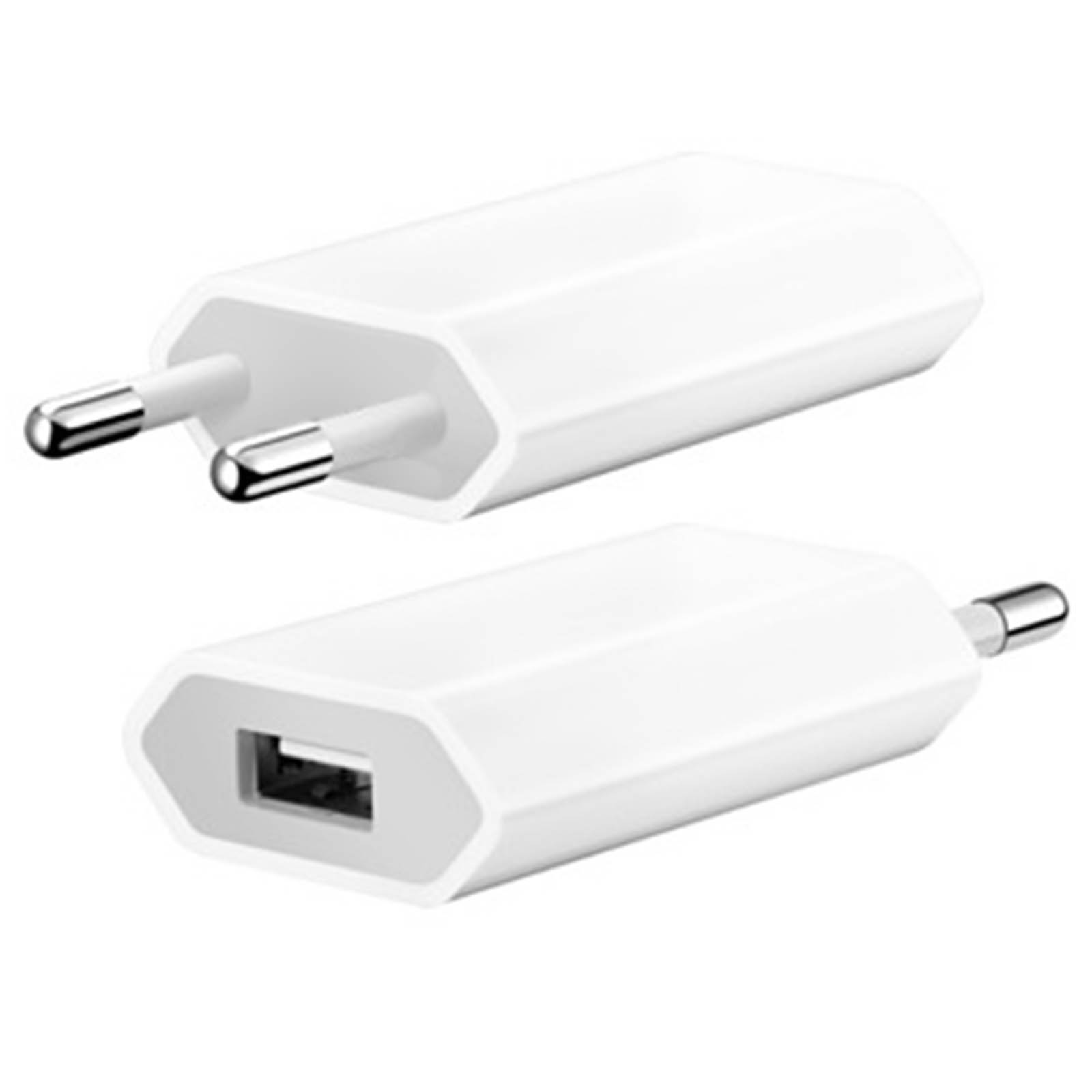 Deux chargeurs de téléphone blancs avec des broches métalliques et des ports USB. Les chargeurs sont isolés.