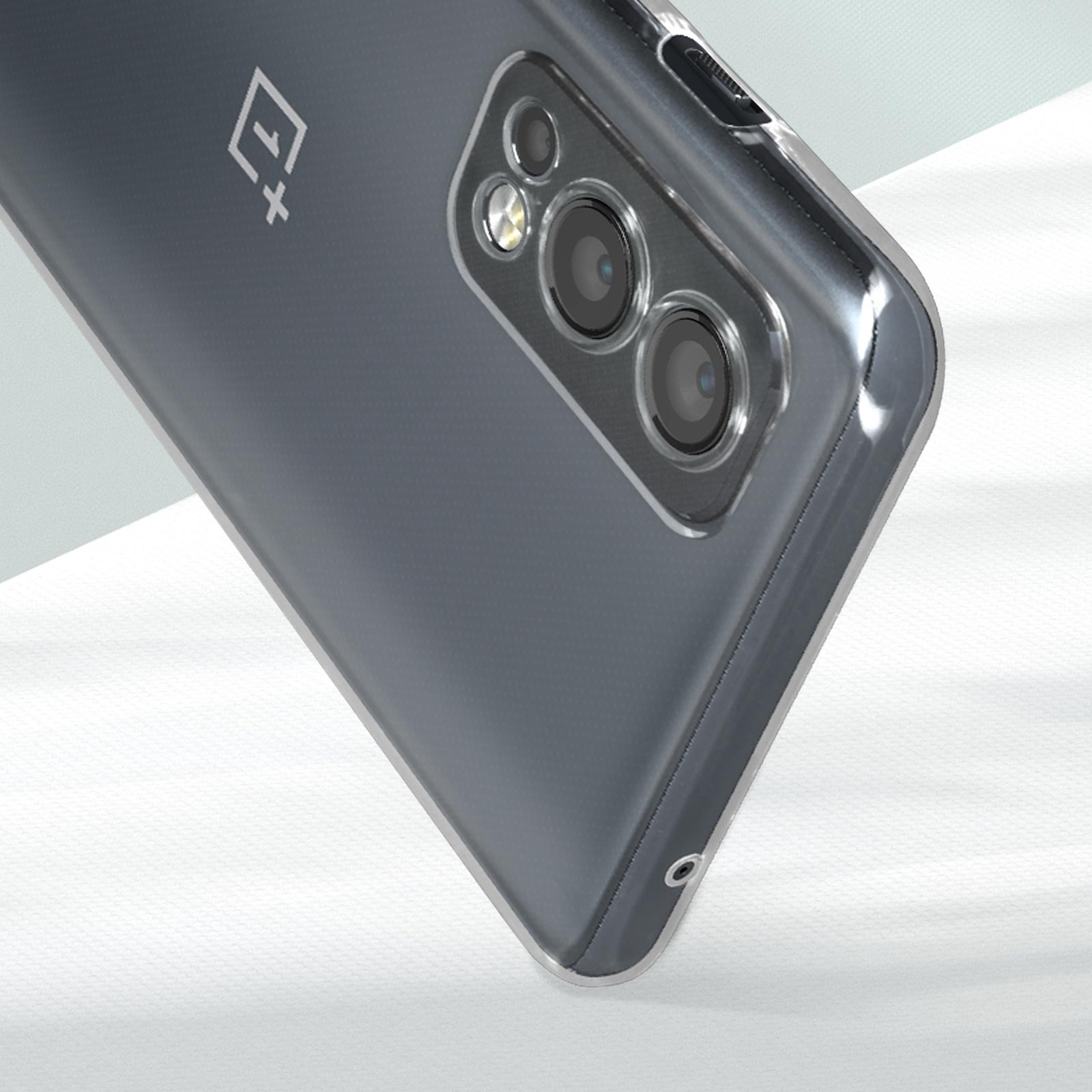 Primo piano della fotocamera del telefono, custodia traslucida.