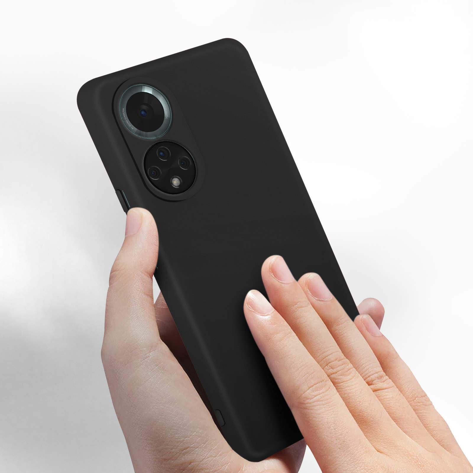 Una mano tiene un telefono nero. Lo sfondo è bianco. La custodia è liscia.