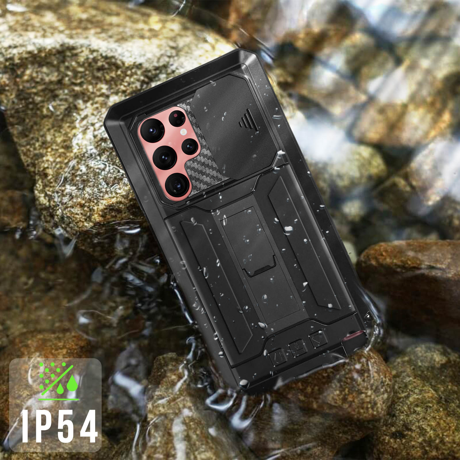 Teléfono negro en agua con funda resistente, mostrando la parte trasera con cámara y características impermeables.