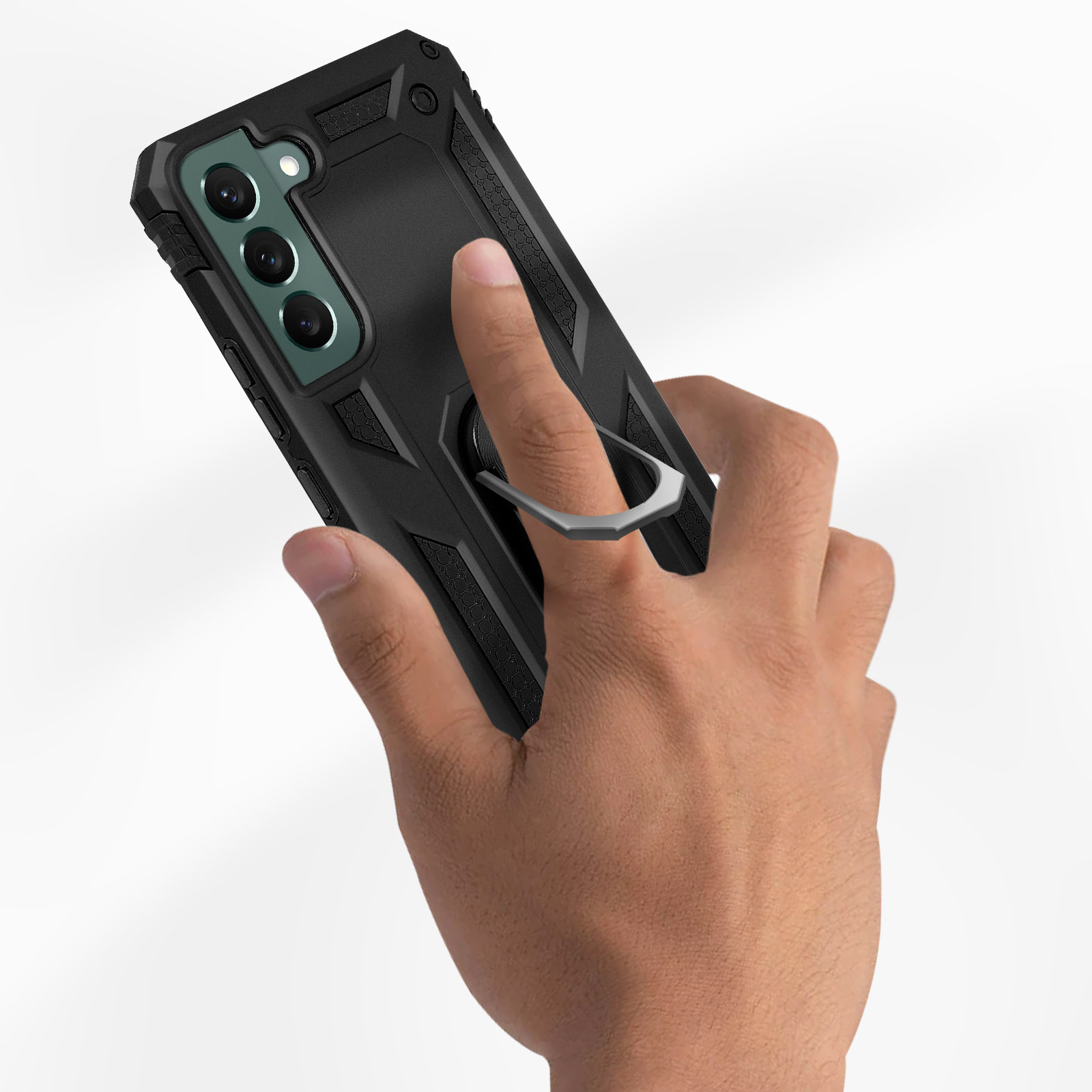 Hand die een zwarte telefoonhoes met een ringhouder vasthoudt. Telefoon op witte achtergrond.