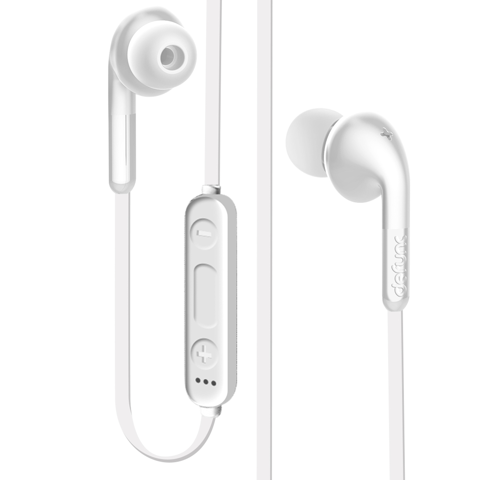 Auricolari bianchi con pannello di controllo sul cavo. Sfondo bianco.