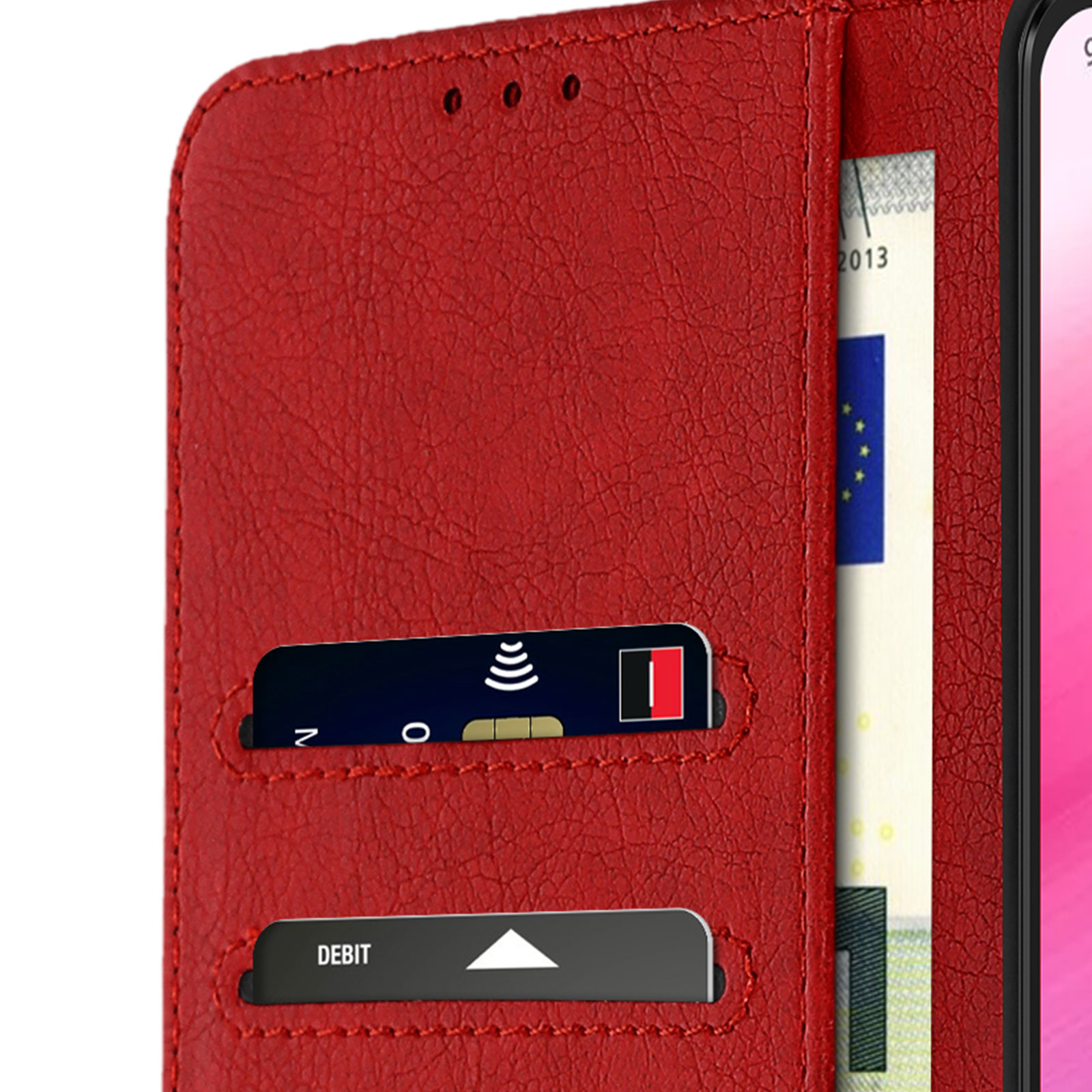 Coque de téléphone rouge ouverte. À l'intérieur, il y a une carte de débit, une carte de crédit et de l'argent.