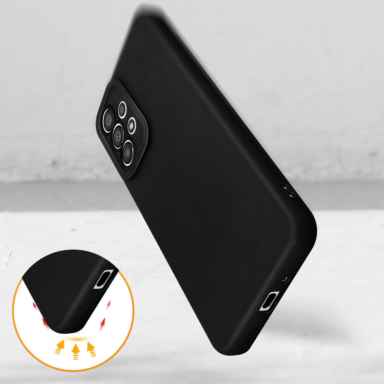 Zwarte telefoonhoes met camera-uitsparingen. De hoes is gekanteld, toont details.