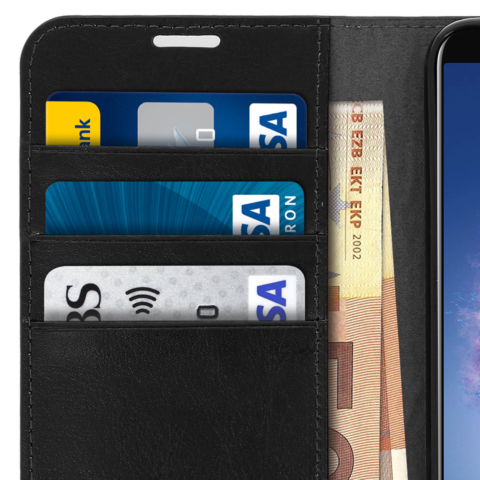 Custodia a portafoglio nera aperta, che mostra carte di credito e banconote in euro. Le carte hanno loghi. Il portafoglio è chiuso.