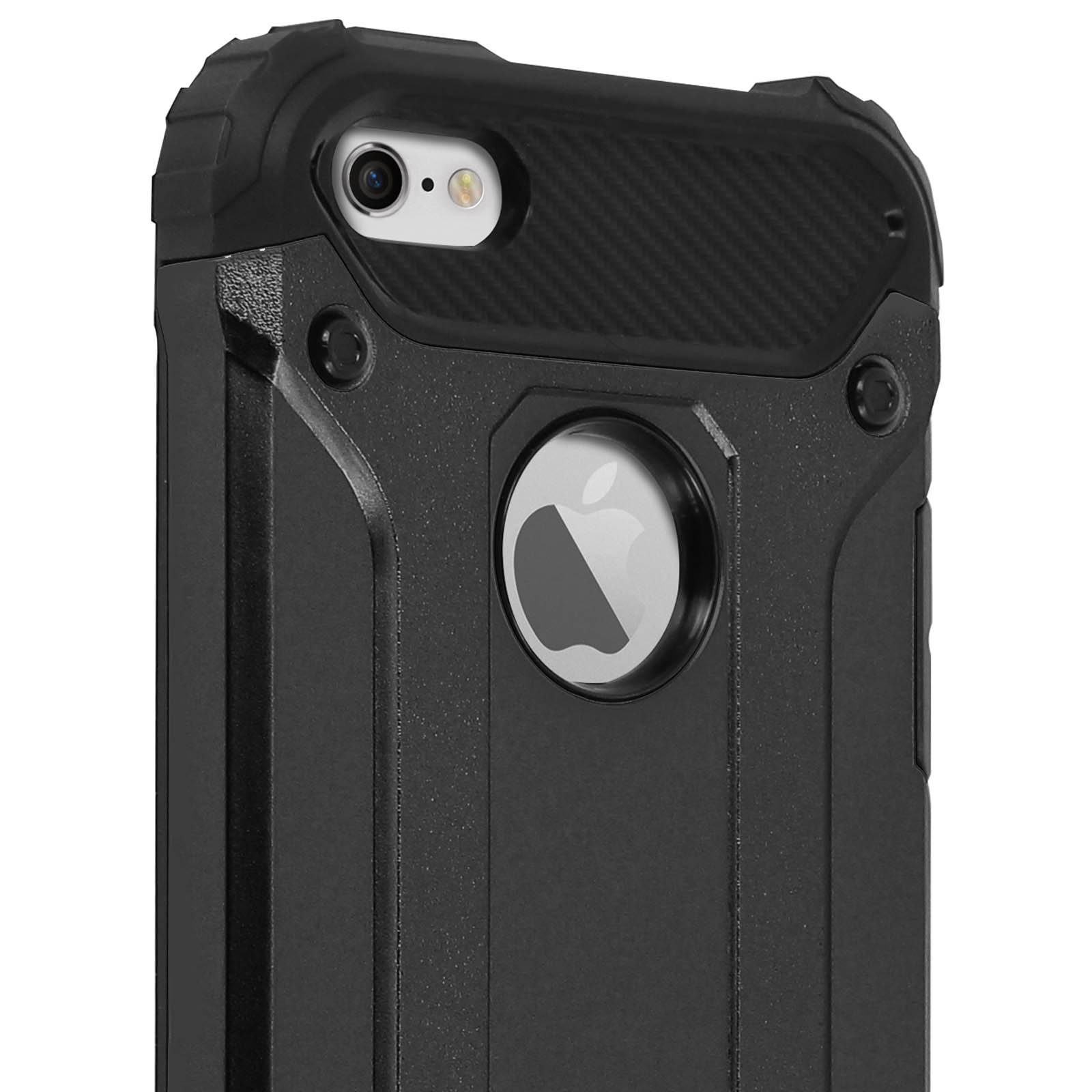 Primer plano de una funda negra para teléfono. Tiene un recorte para la cámara y un área elevada. Logotipo de Apple.