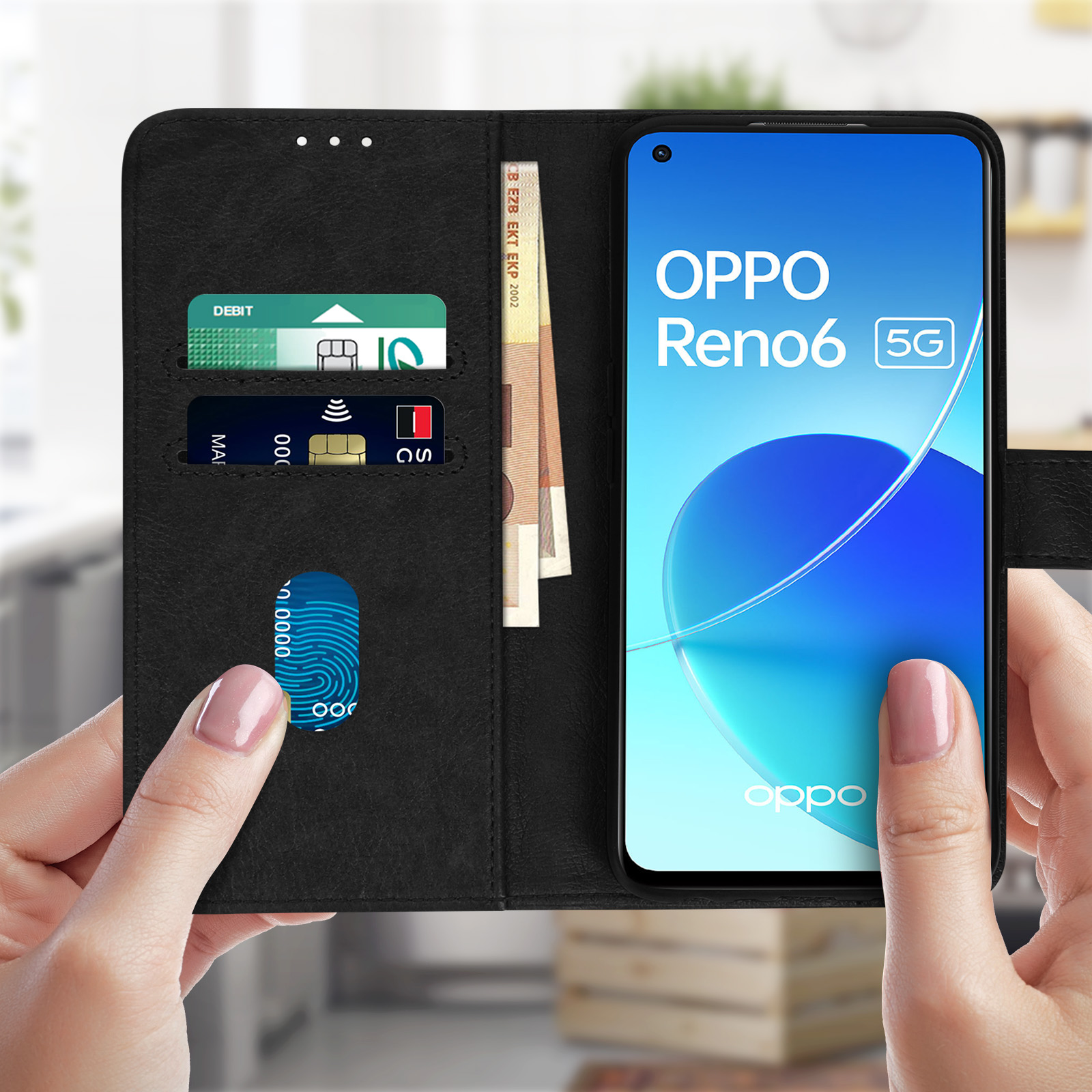 Telefoonhoes open met een telefoon erin. Creditcards en geld zijn zichtbaar.