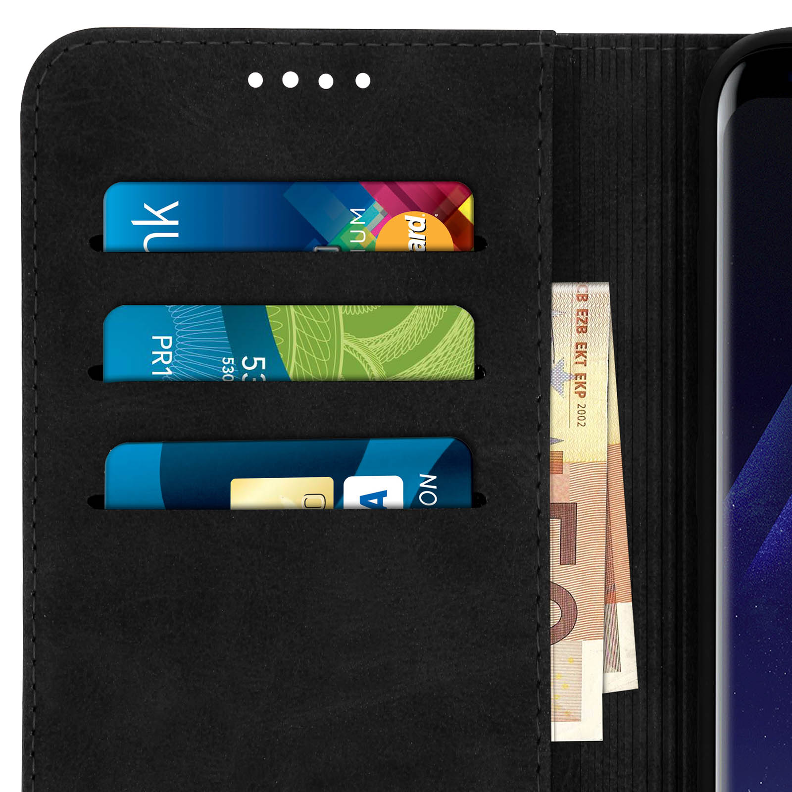 Una custodia per telefono nera con carte di credito e denaro visibili all'interno.