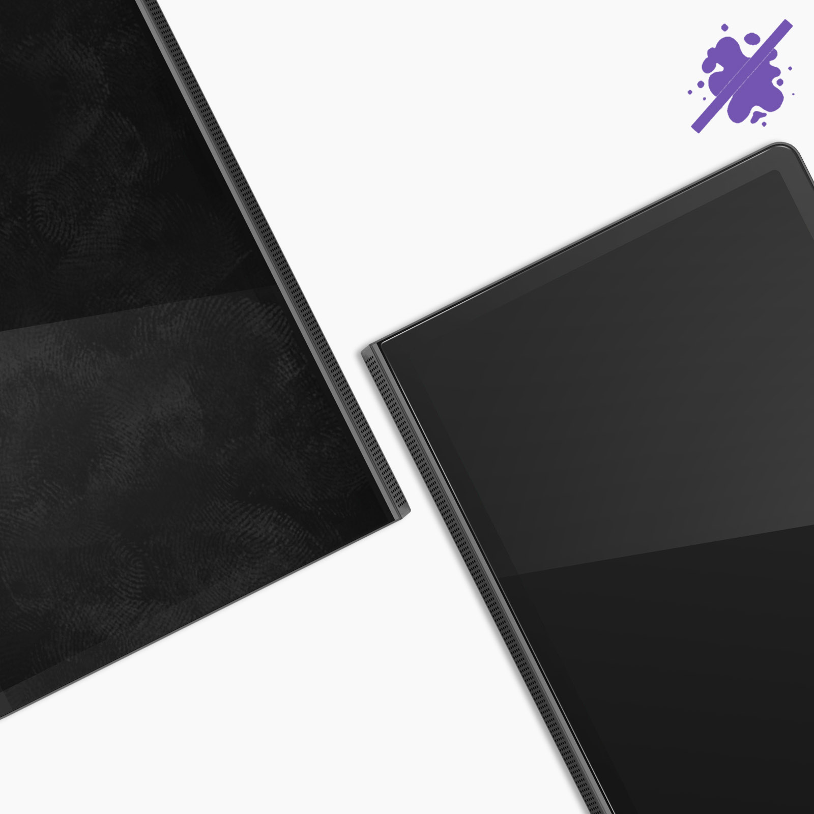 Due tablet neri, uno con impronte digitali, l'altro pulito, con icona antimacchia.