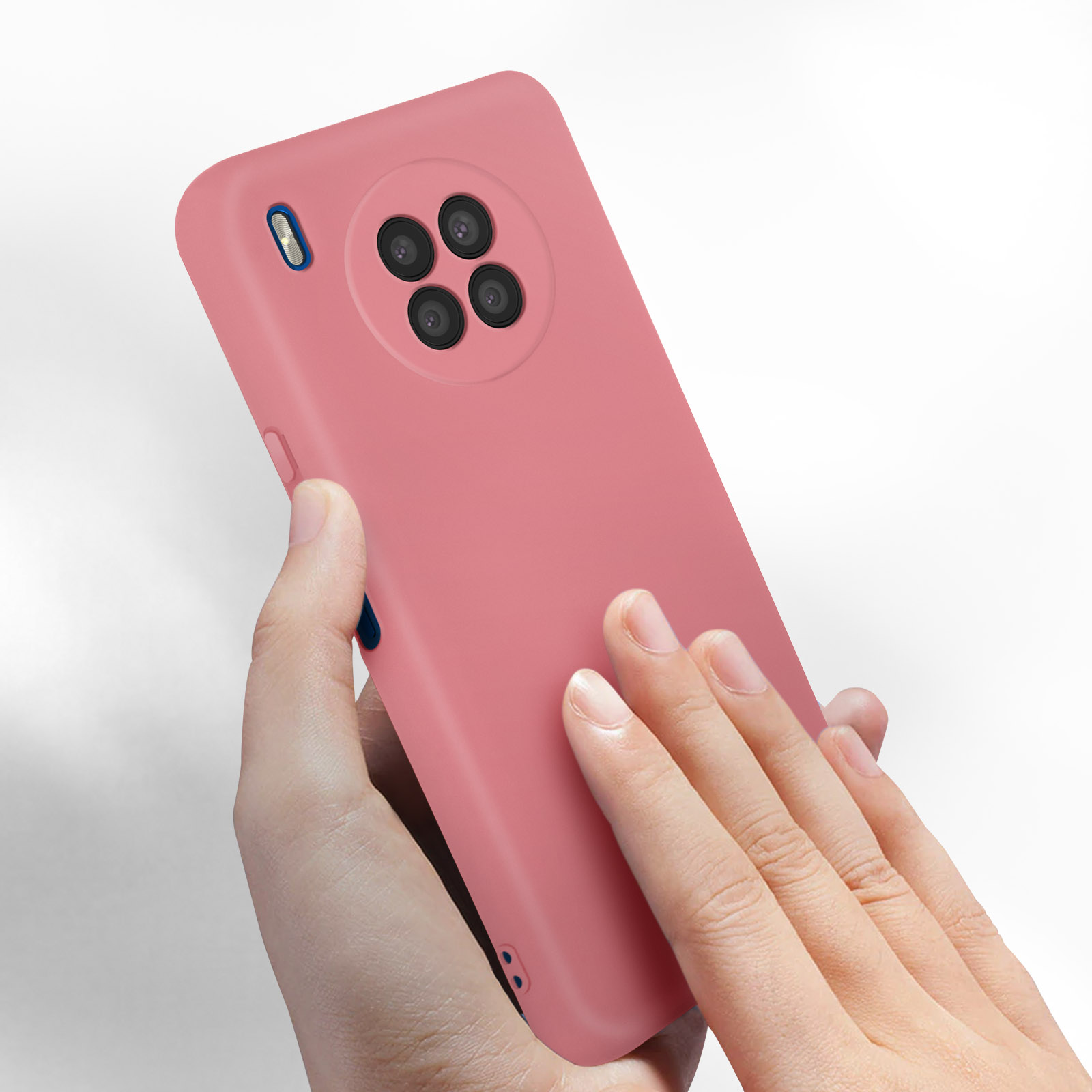 Roze telefoonhoes met meerdere camera's, vastgehouden door een hand.