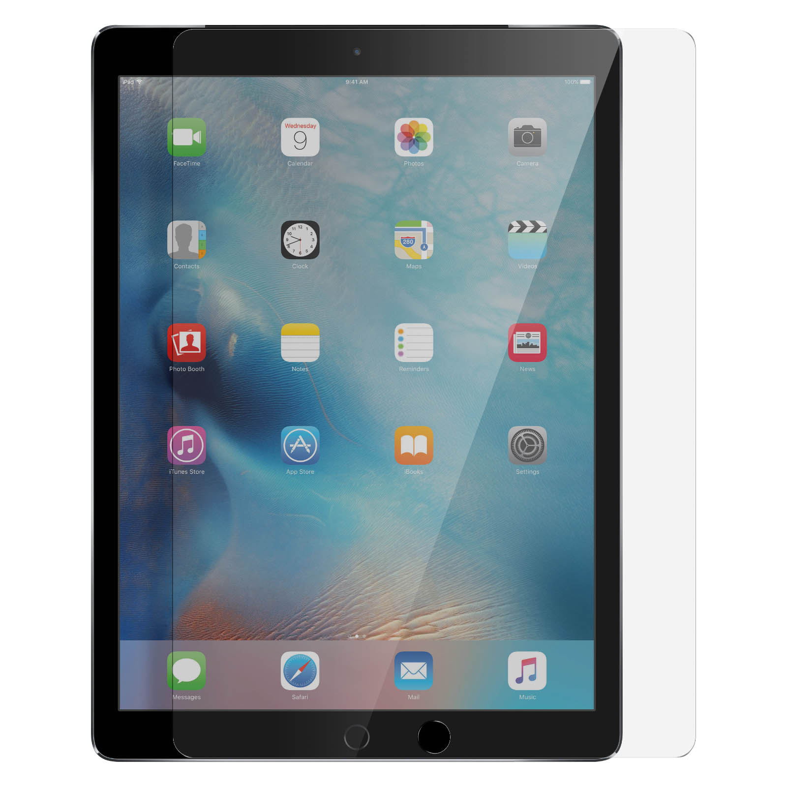 iPad che mostra la schermata iniziale con varie icone di app e un proteggi schermo applicato.