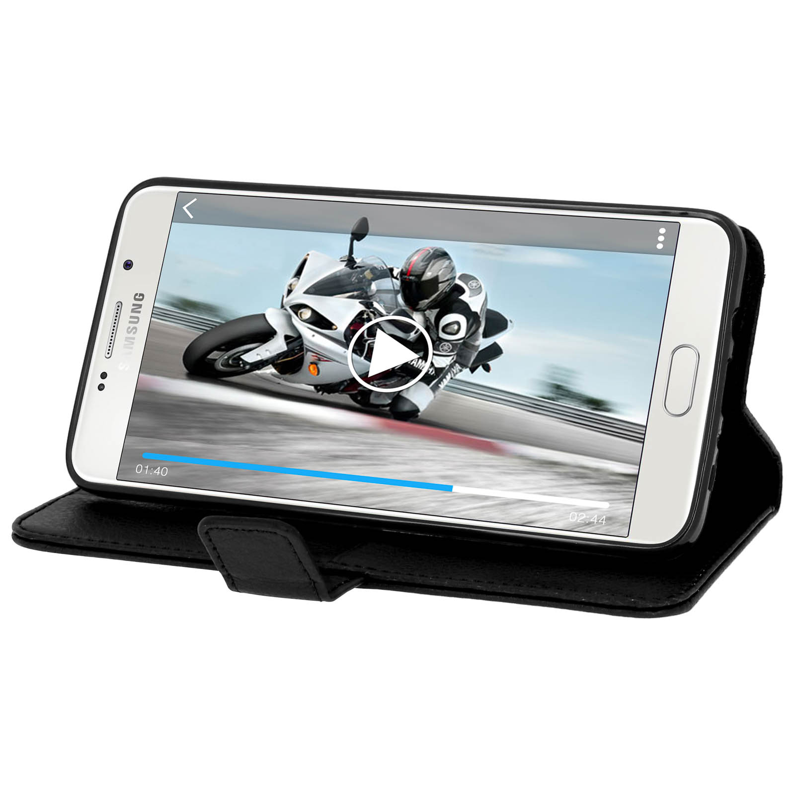 Teléfono en una funda de cuero negro reproduciendo un vídeo de una carrera de motos.