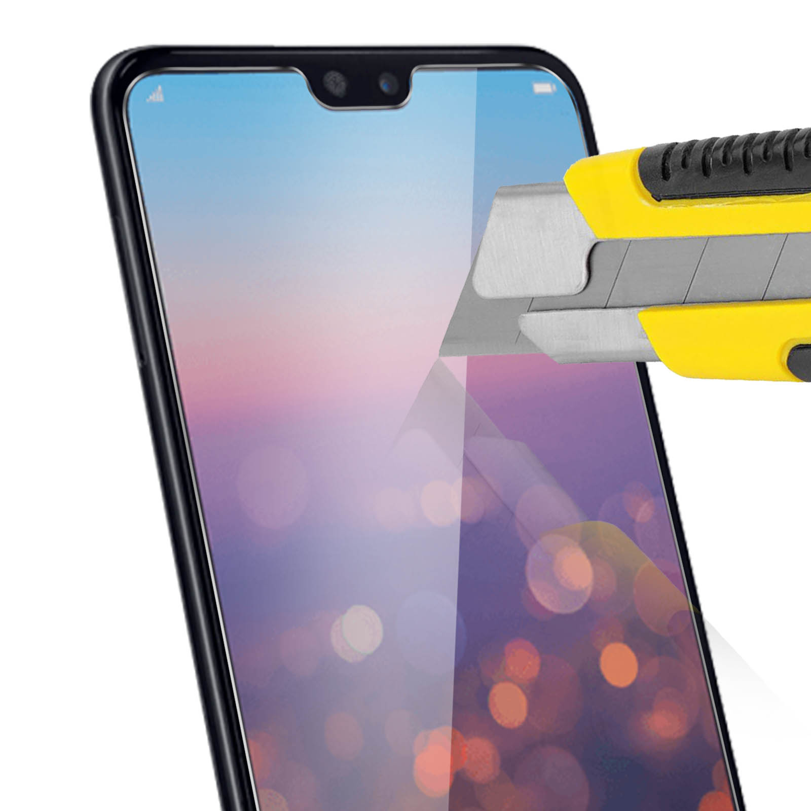 Uno schermo del telefono viene tagliato con un taglierino giallo. Lo schermo è acceso.