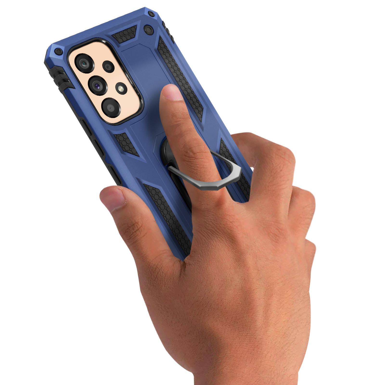 Una mano che tiene un telefono in una custodia blu con un portaanello. Il telefono è angolato.